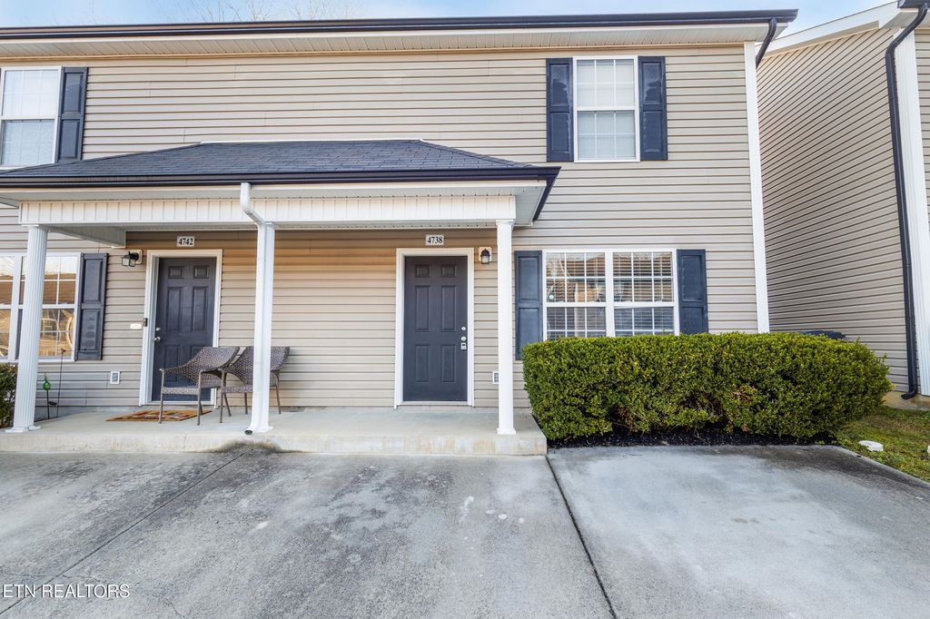 Photo of 4738 Forest Landing Way, Knoxville, TN 37918 (MLS # 1329756)