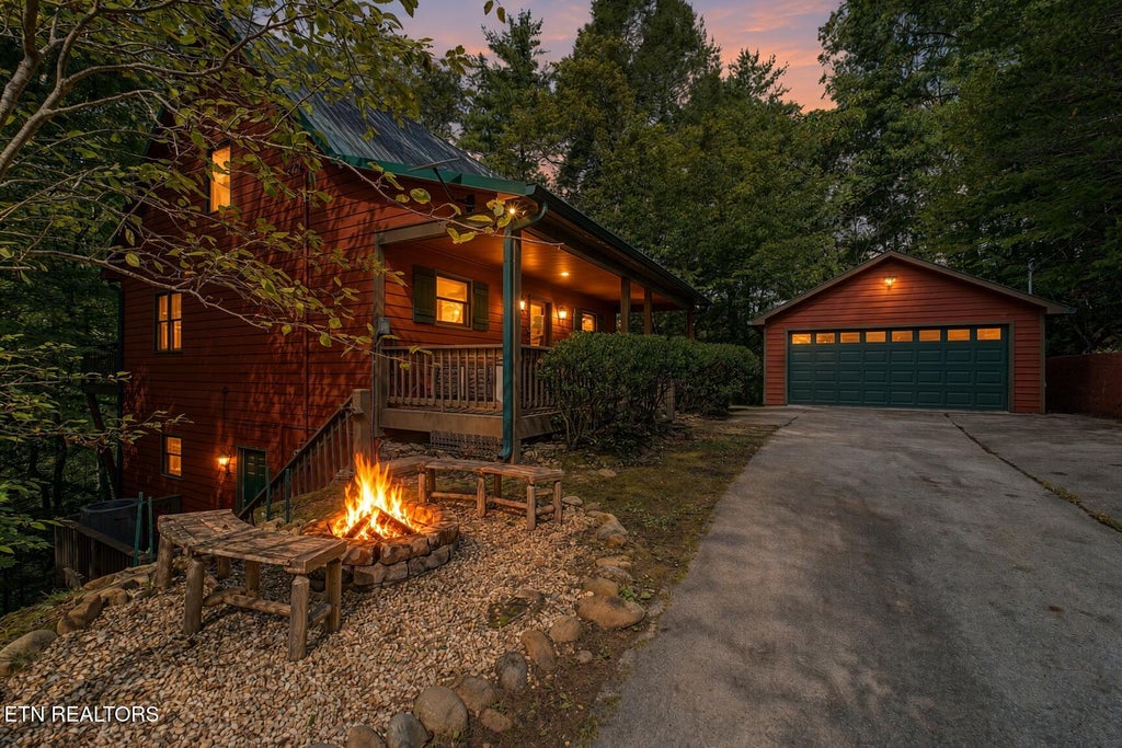 Photo of 215 Tree Frog Trace, Townsend, TN 37882 (MLS # 1357019)