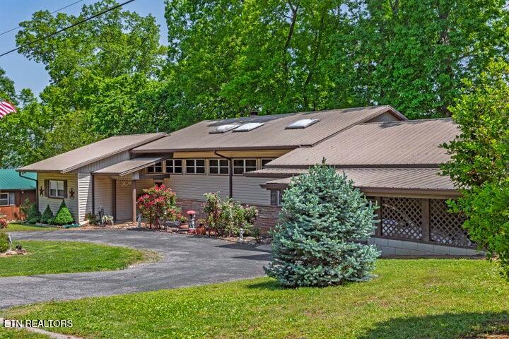 292 Hilltop Circle