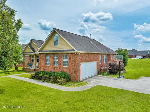 Single Family Residence in Alcoa TN 1641 Linden Hall Drive 34.jpg