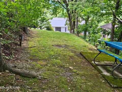 Tiny photo for 417 Mountain Thrush Drive, Townsend, TN 37882 (MLS # 1345716)
