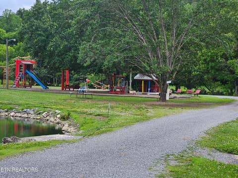 Tiny photo for 417 Mountain Thrush Drive, Townsend, TN 37882 (MLS # 1345716)