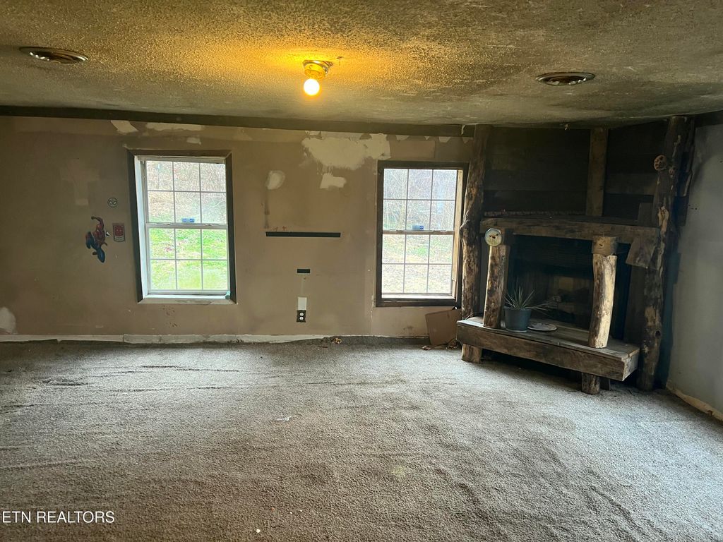 Photo of 2074 Long Hollow Rd, LaFollette, TN 37766 (MLS # 1326626)