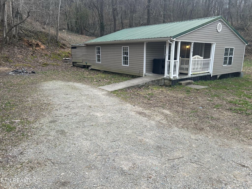 Photo of 2074 Long Hollow Rd, LaFollette, TN 37766 (MLS # 1326626)
