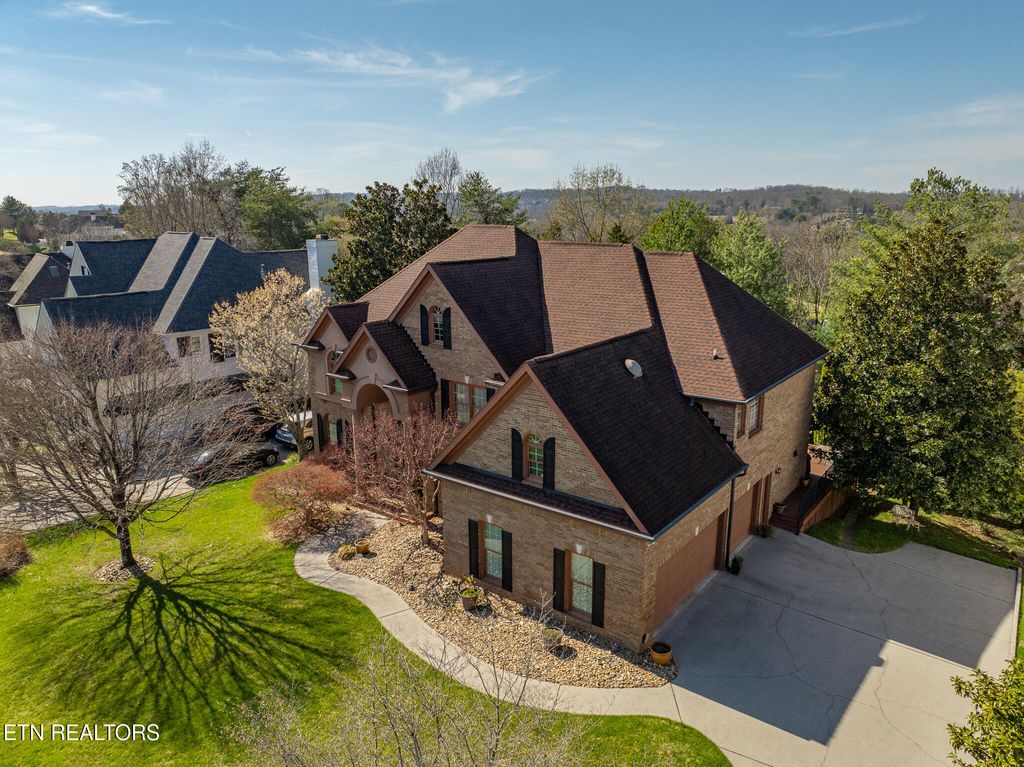 Photo of 9169 Linksvue Drive, Knoxville, TN 37922 (MLS # 1334890)