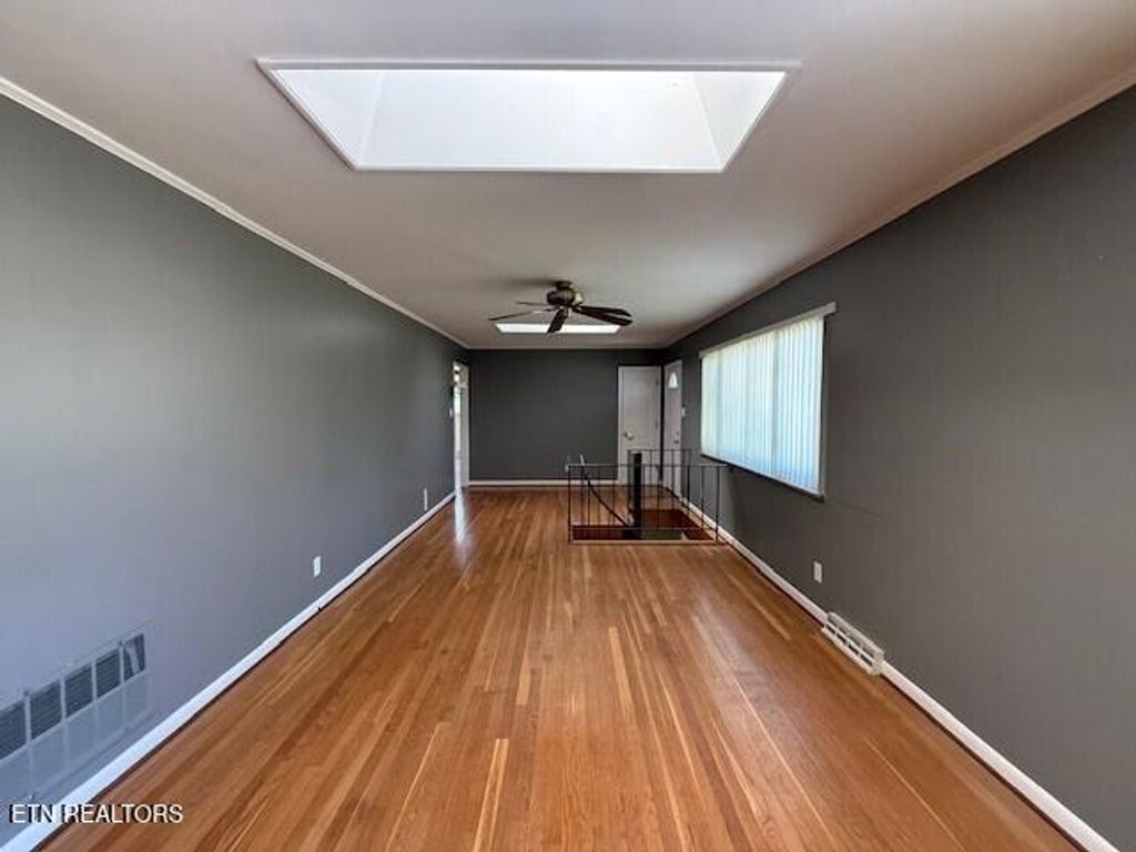 Photo of 120 Culver Rd, Oak Ridge, TN 37830 (MLS # 1332444)