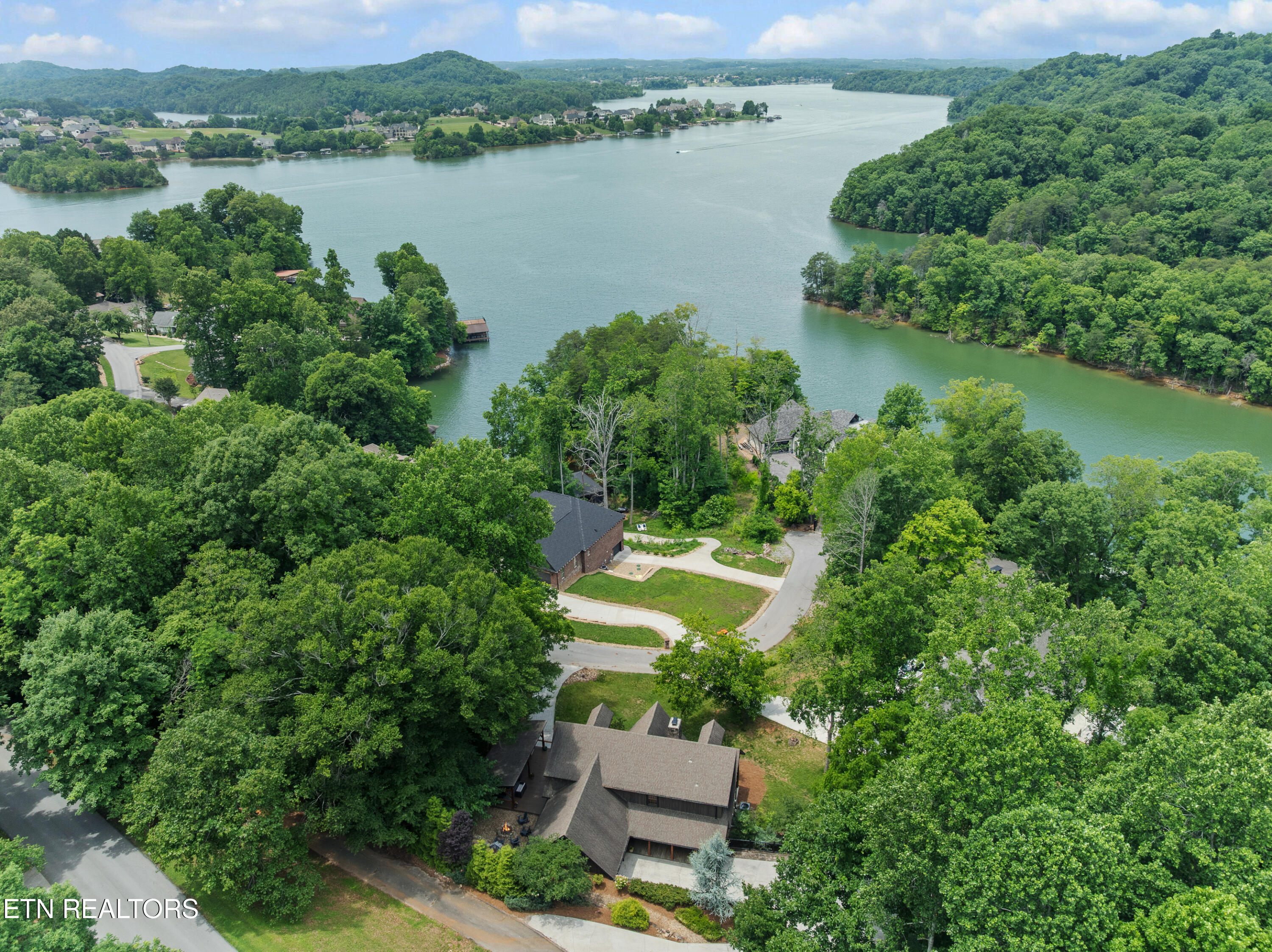 198 E Cove Drive