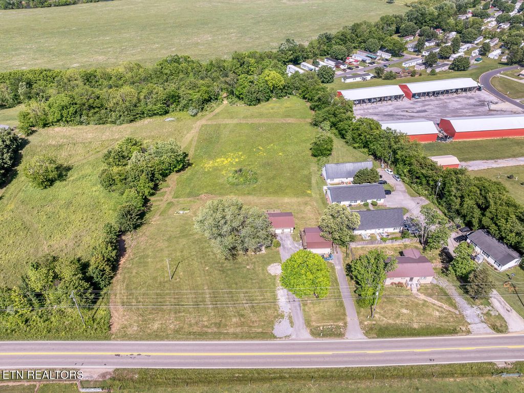 Photo of Boyds Creek Hwy, Sevierville, TN 37876 (MLS # 1339754)