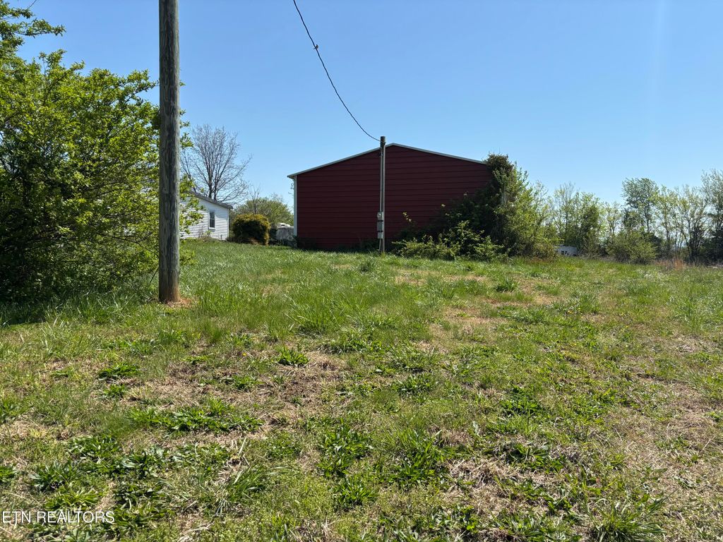 Photo of 266 Hill Loop, Madisonville, TN 37354 (MLS # 1297471)