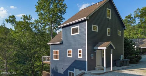 143 N. Bridge Lane LaFollette TN 37766