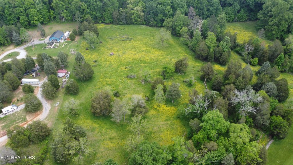 Photo of E Raccoon Valley Drive, Heiskell, TN 37754 (MLS # 1301155)