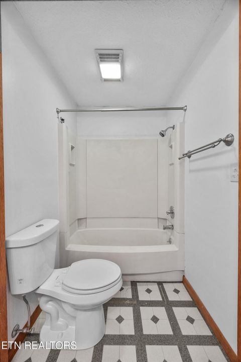 Tiny photo for 4001 Valley View Drive #4, Knoxville, TN 37917 (MLS # 1317381)