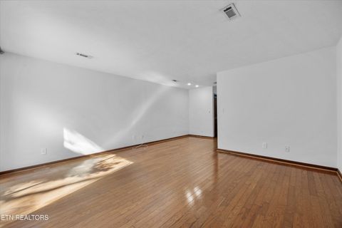 Tiny photo for 4001 Valley View Drive #4, Knoxville, TN 37917 (MLS # 1317381)