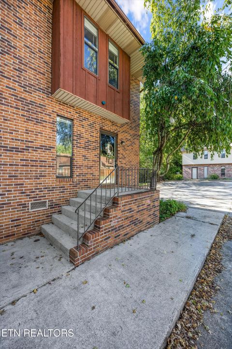 Tiny photo for 4001 Valley View Drive #4, Knoxville, TN 37917 (MLS # 1317381)