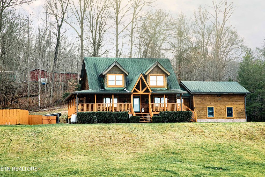 Photo of 411 Cole Hollow Rd, New Tazewell, TN 37825 (MLS # 1317943)