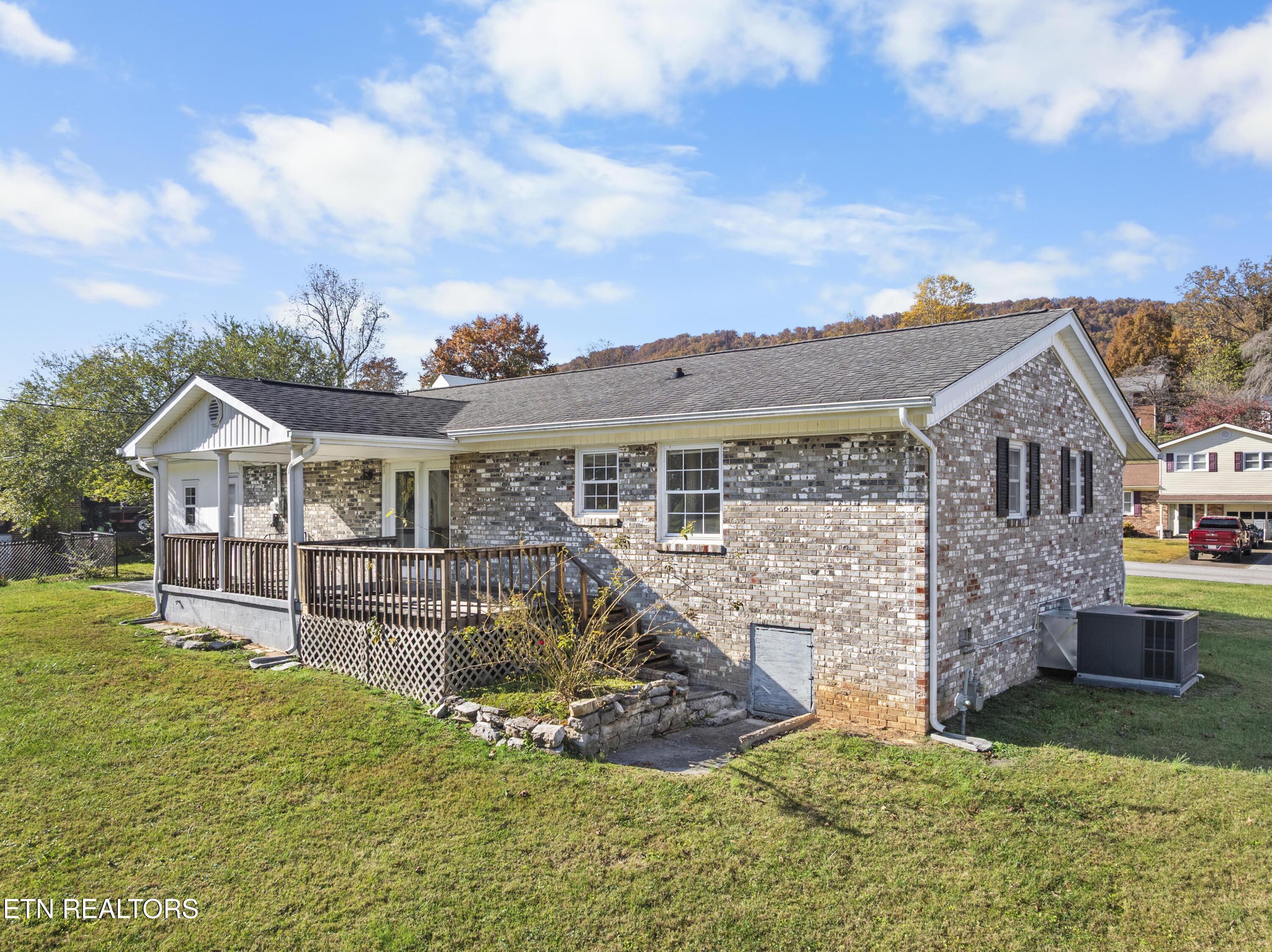 115 E Morningside Park