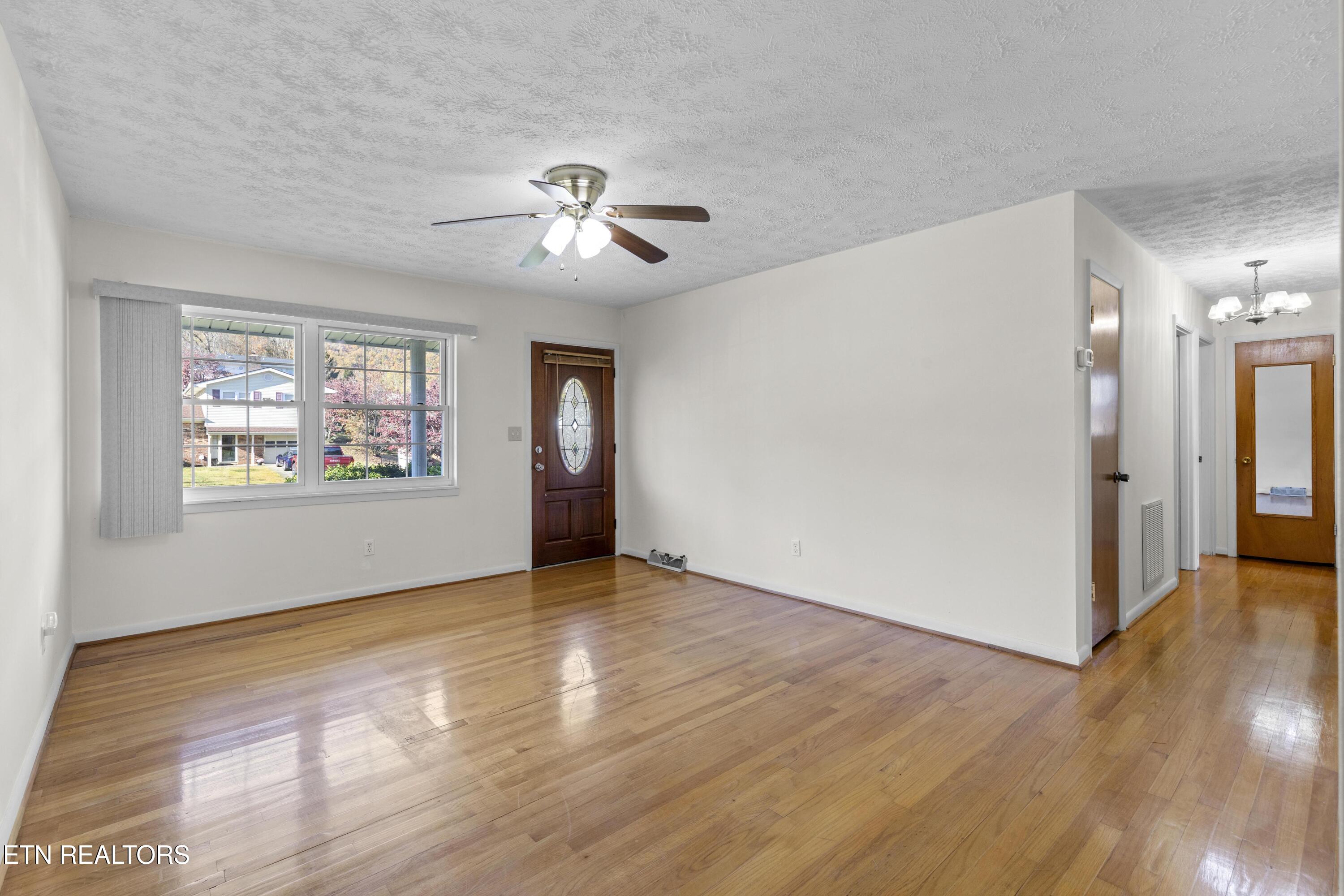 115 E Morningside Park