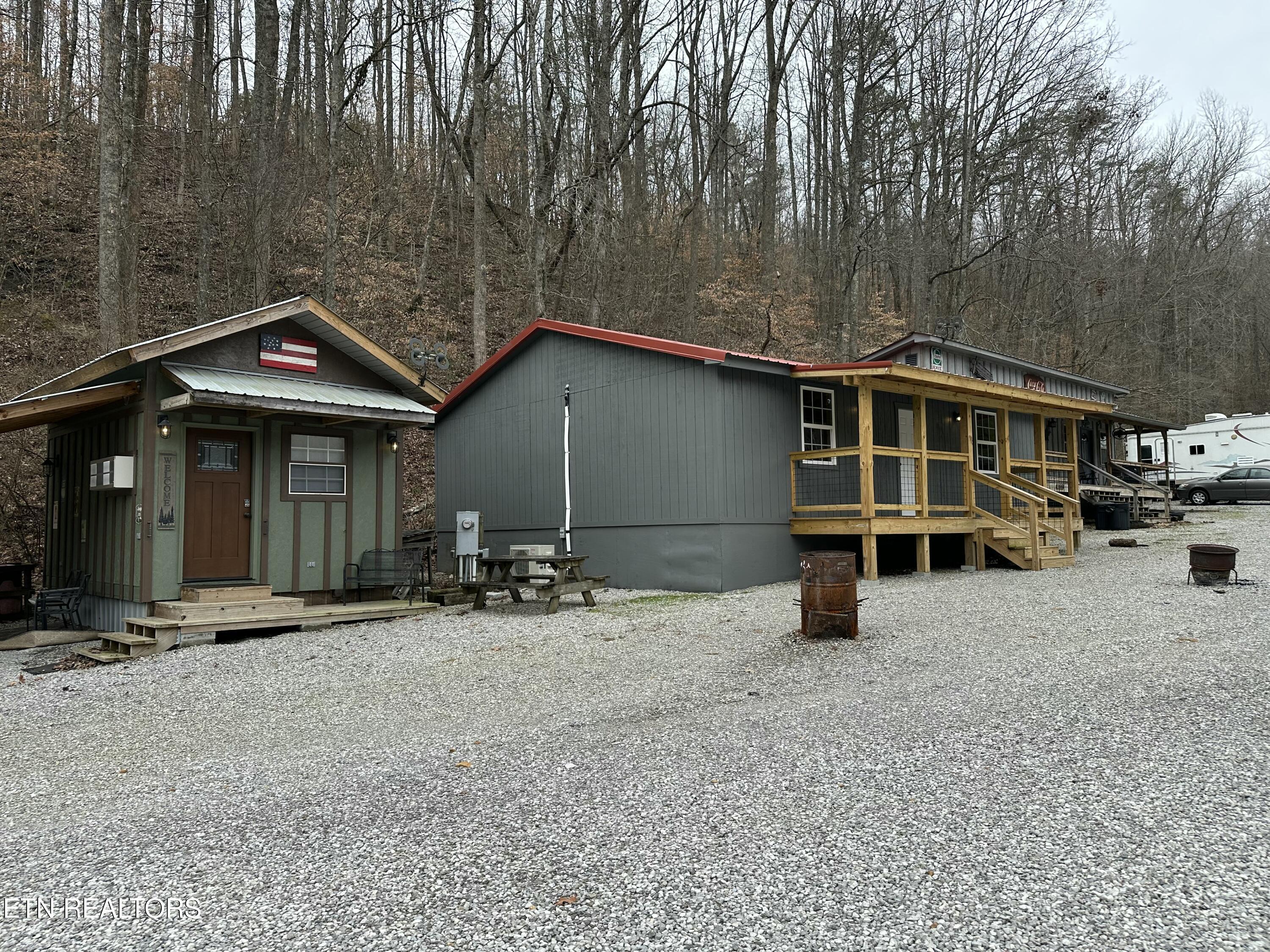 1534 Cove Lane