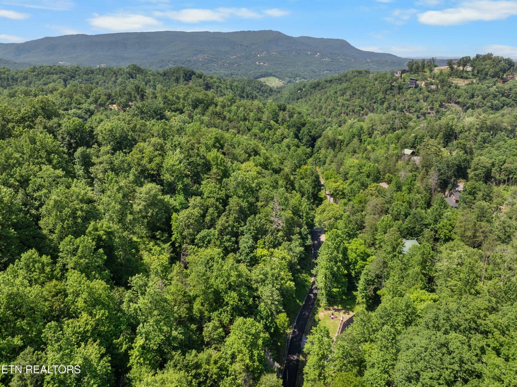 Photo of 2509 Sunset Drive, Sevierville, TN 37862 (MLS # 1347465)