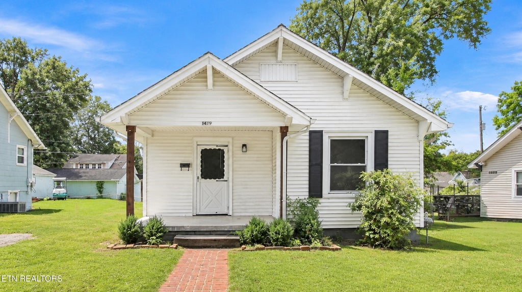 Photo of 1419 Perkins St, Alcoa, TN 37701 (MLS # 1351902)