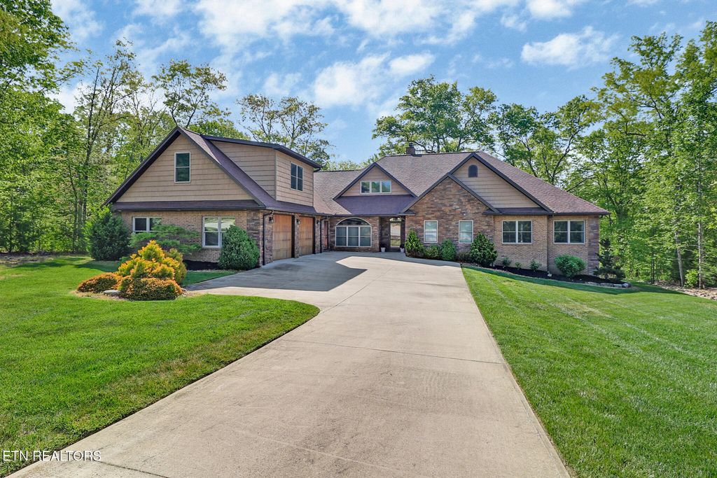 Photo of 41 Kingsley Court, Crossville, TN 38558 (MLS # 1341068)