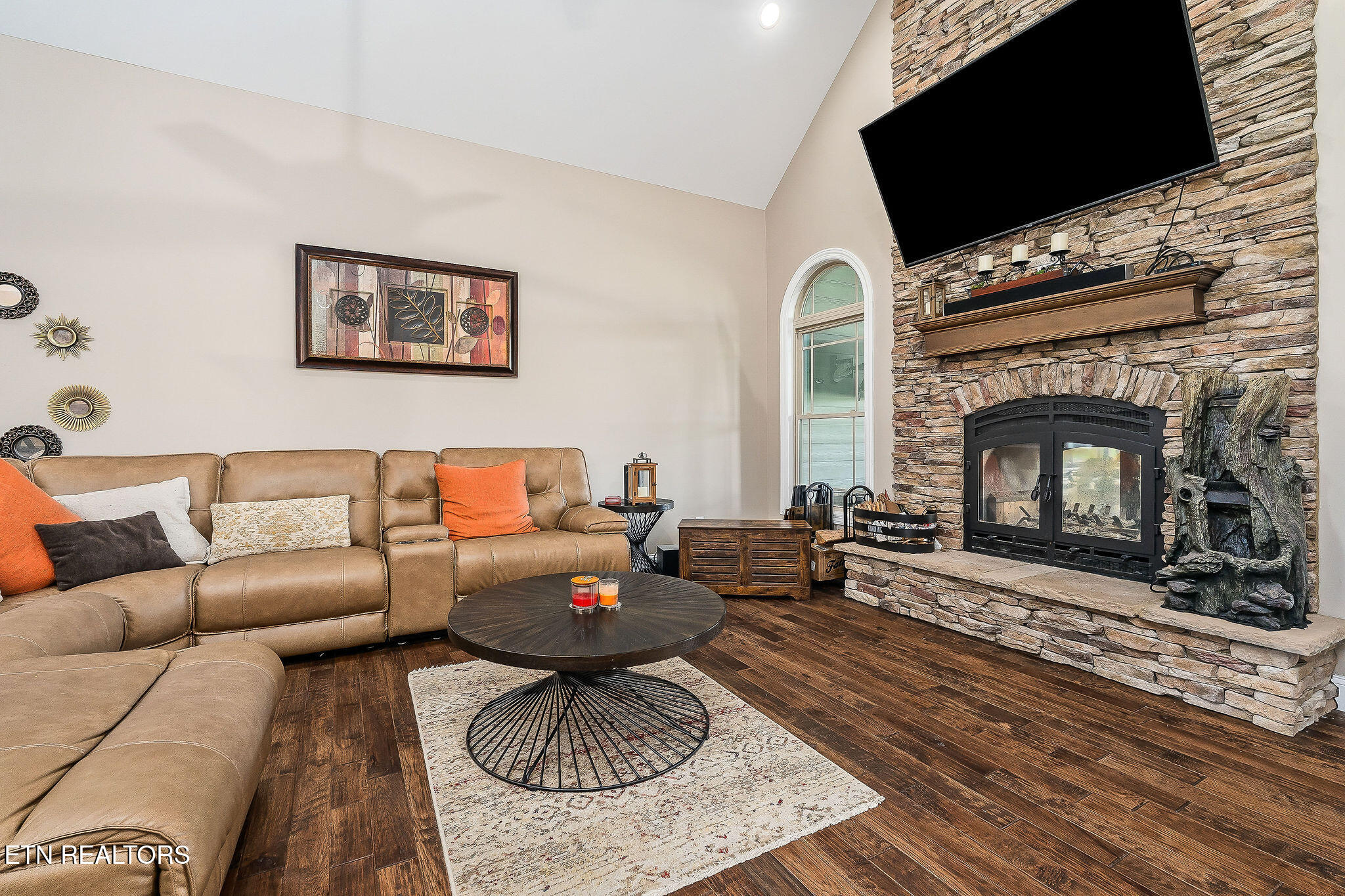 3013 Tulip Lane