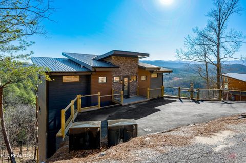 Tiny photo for 1015 Leslie Way, Sevierville, TN 37876 (MLS # 1342060)