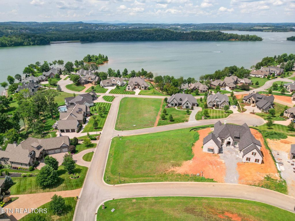 Photo of 164 Captains Way, Lenoir City, TN 37772 (MLS # 1309025)