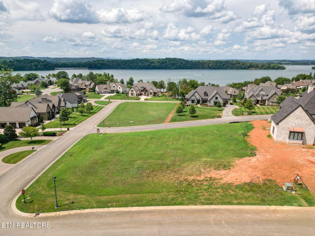 Photo of 164 Captains Way, Lenoir City, TN 37772 (MLS # 1309025)