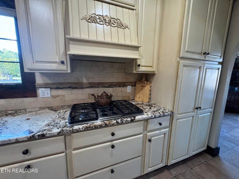Tiny photo for 135 Bluffton Rd, Friendsville, TN 37737 (MLS # 1355907)