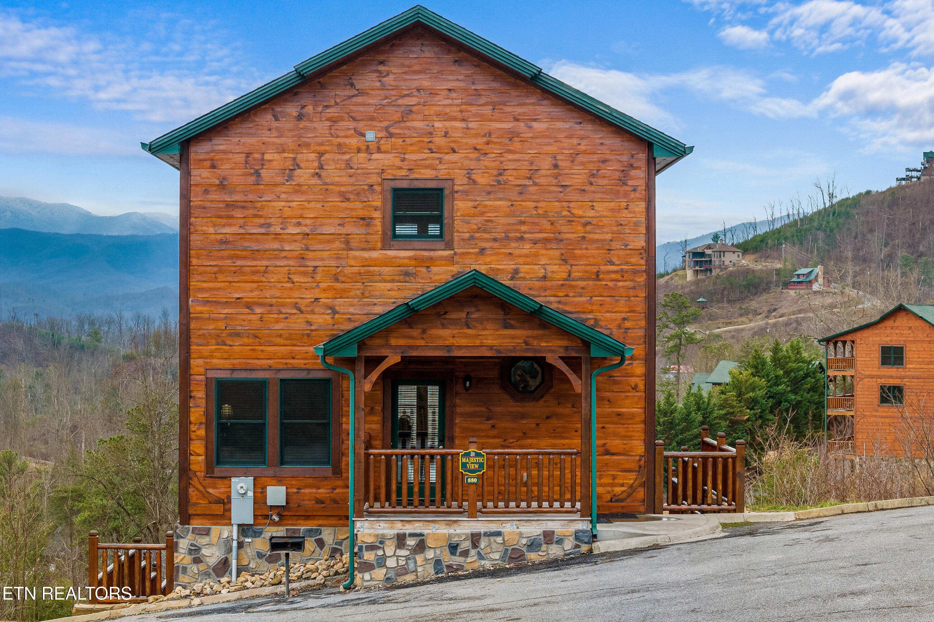 880 Great Smoky Way