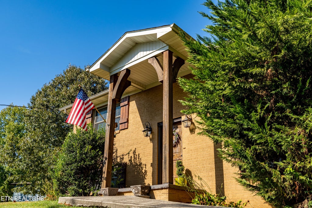 Photo of 224 Cedar Crest Lane, Friendsville, TN 37737 (MLS # 1355260)