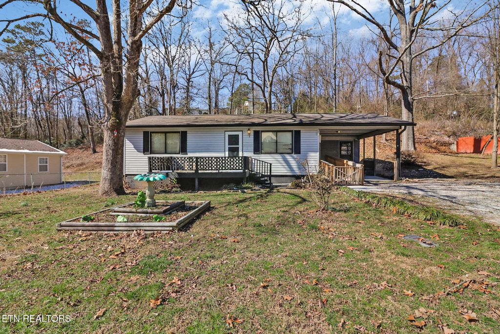 Photo of 623 Tarwater St, Rockwood, TN 37854 (MLS # 1290867)