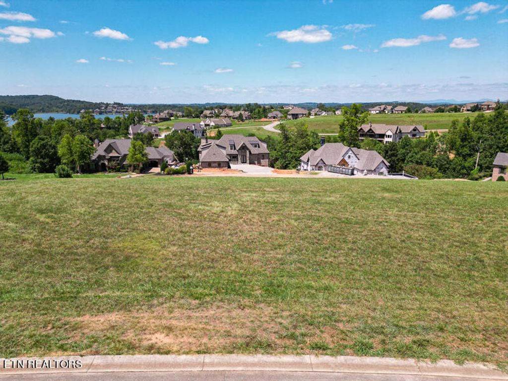 Photo of 522 Commodore Drive, Lenoir City, TN 37772 (MLS # 1273824)