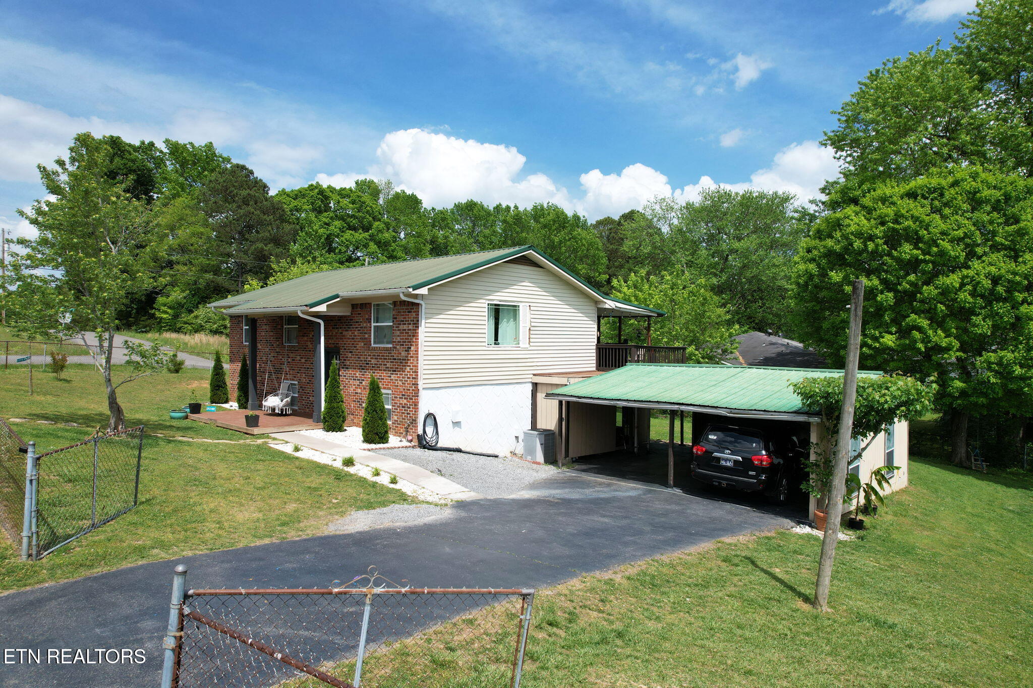 810 Green Hills Drive