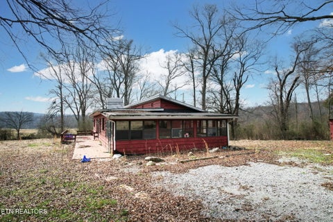 Tiny photo for 305 County Road 180, Athens, TN 37303 (MLS # 1331356)