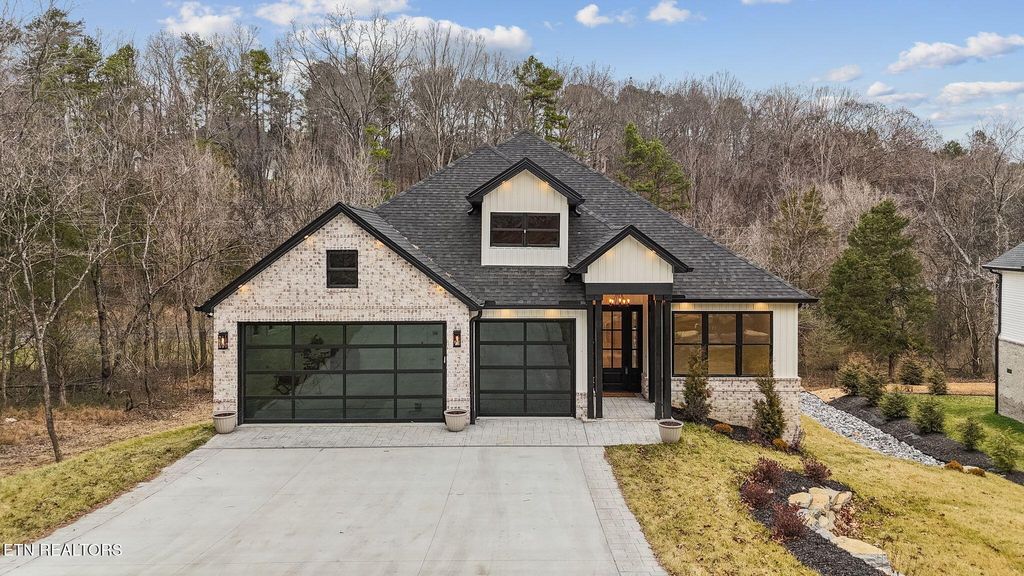 Photo of 279 Ootsima Way, Loudon, TN 37774 (MLS # 1314826)