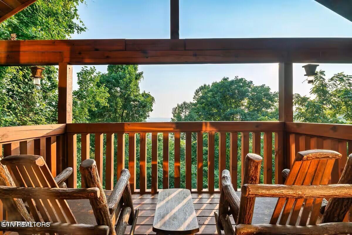 529 Hideaway Ridge Circle
