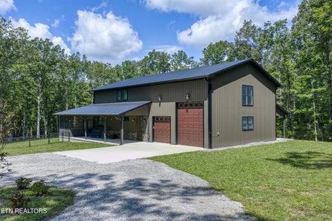 Tiny photo for 1532 E Overlook Rd, Monterey, TN 38574 (MLS # 1356162)