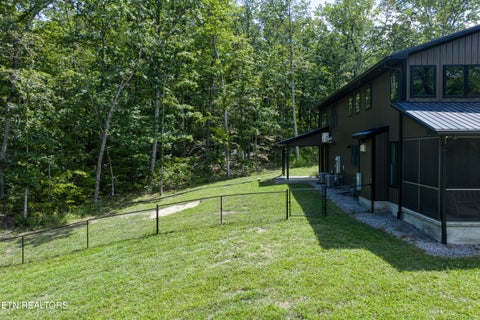 Tiny photo for 1532 E Overlook Rd, Monterey, TN 38574 (MLS # 1356162)