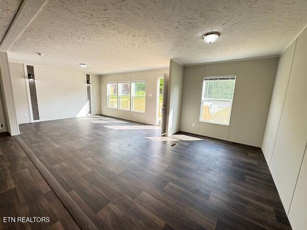 Photo of 724 Old Cemetery Rd, Madisonville, TN 37354 (MLS # 1300890)