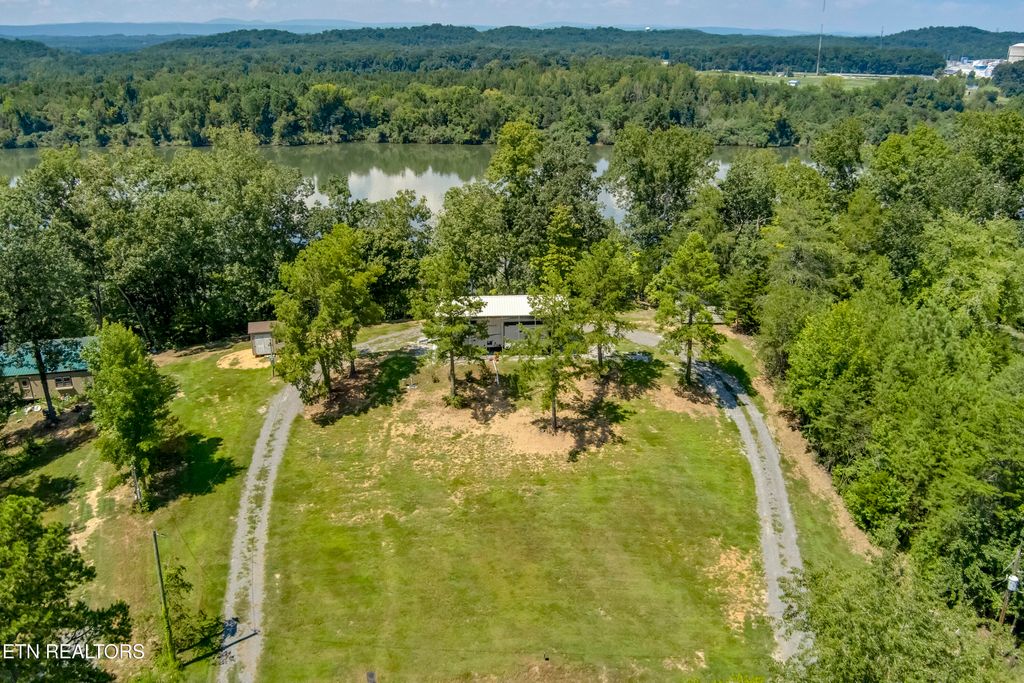 Photo of 230 Cunningham Dr Drive, Decatur, TN 37322 (MLS # 1313487)