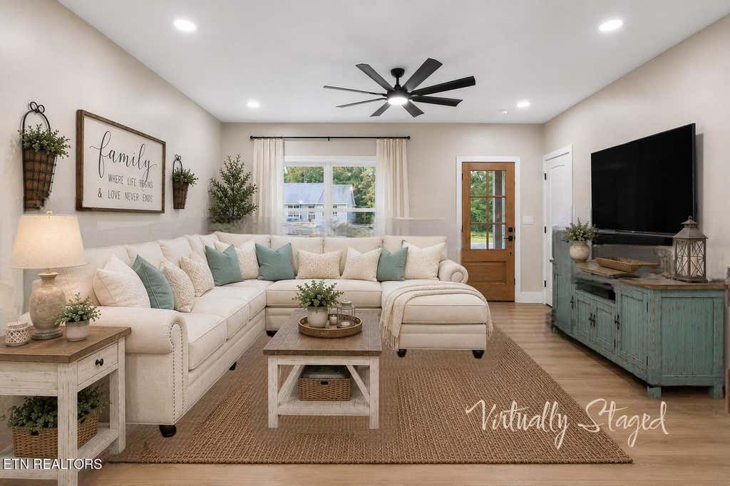 Photo of 401 St George Drive, Crossville, TN 38558 (MLS # 1352955)