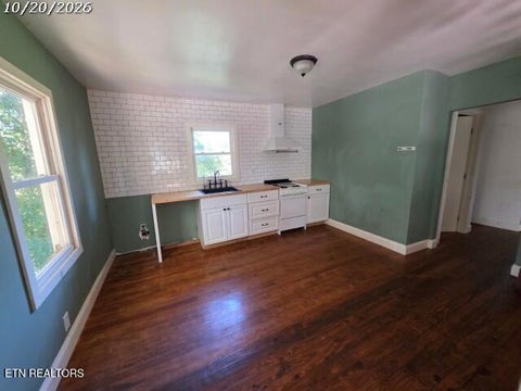 Tiny photo for 520 Burns Rd, Knoxville, TN 37914 (MLS # 1359714)