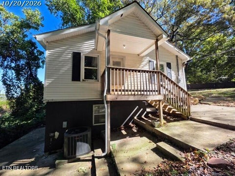 Tiny photo for 520 Burns Rd, Knoxville, TN 37914 (MLS # 1359714)