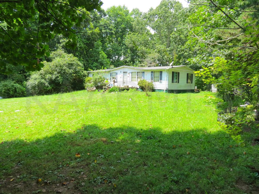 Photo of 132 Humphrey Cemetary Circle, Heiskell, TN 37754 (MLS # 1236458)