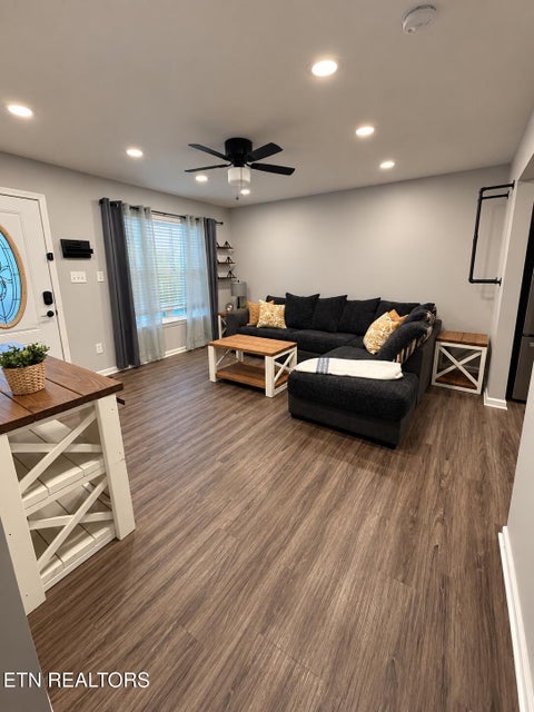 Tiny photo for 410 Blair St, Loudon, TN 37774 (MLS # 1356090)