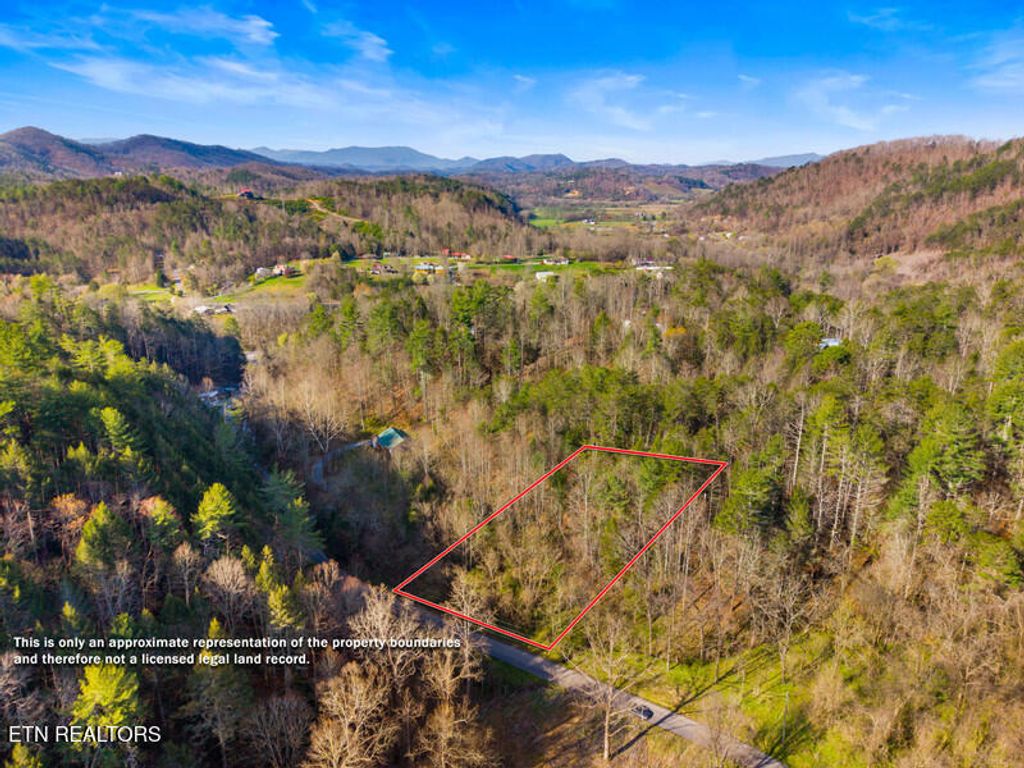 Photo of 3 Obes Branch Rd, Sevierville, TN 37876 (MLS # 1333605)