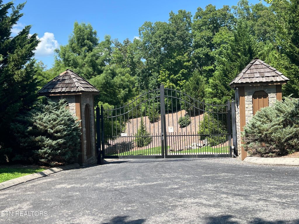 Photo of Stone Bridge Drive #17, Dandridge, TN 37725 (MLS # 1312391)