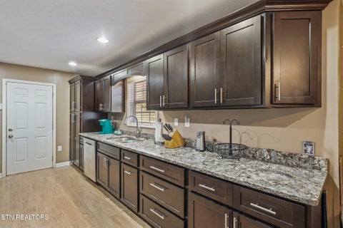 Tiny photo for 126 Greenwood Drive, Wartburg, TN 37887 (MLS # 1360211)
